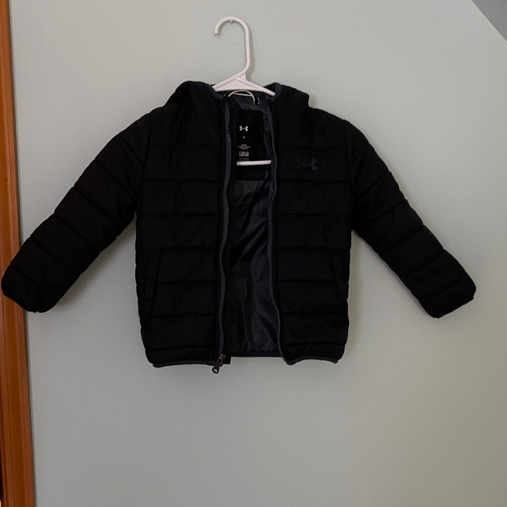 Under Armour Kids Puffer Jacket in Black